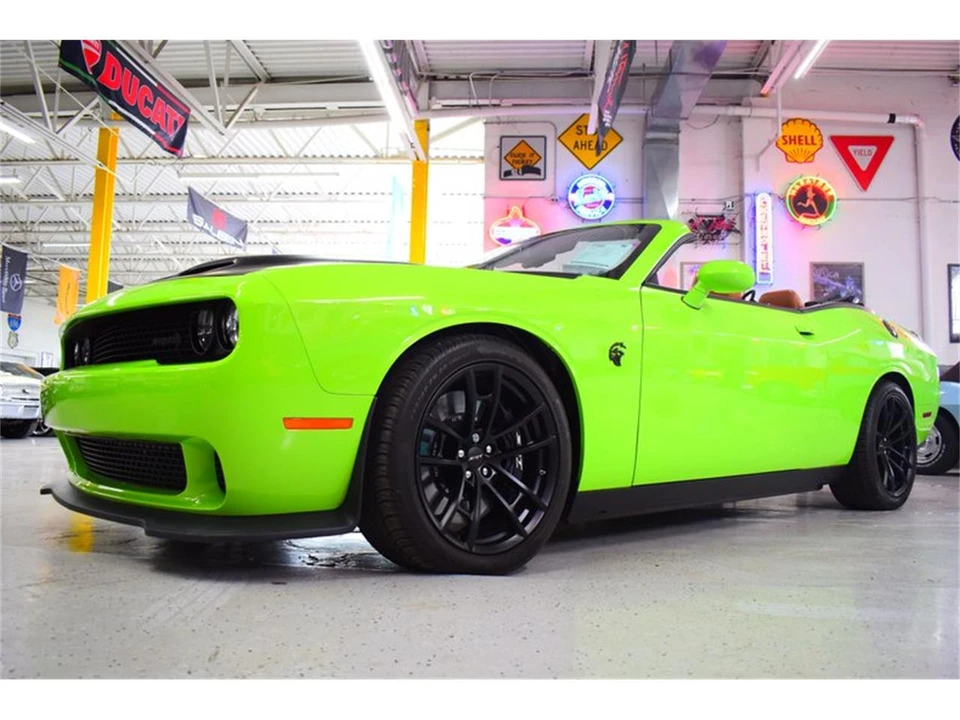 2023 Dodge Challenger 3rd Gen - Image 28 of 31