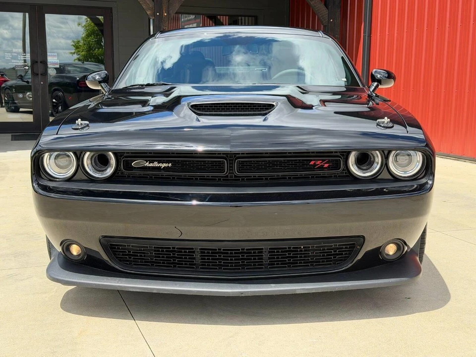 2023 Dodge Challenger 3rd Gen - Image 16 of 31