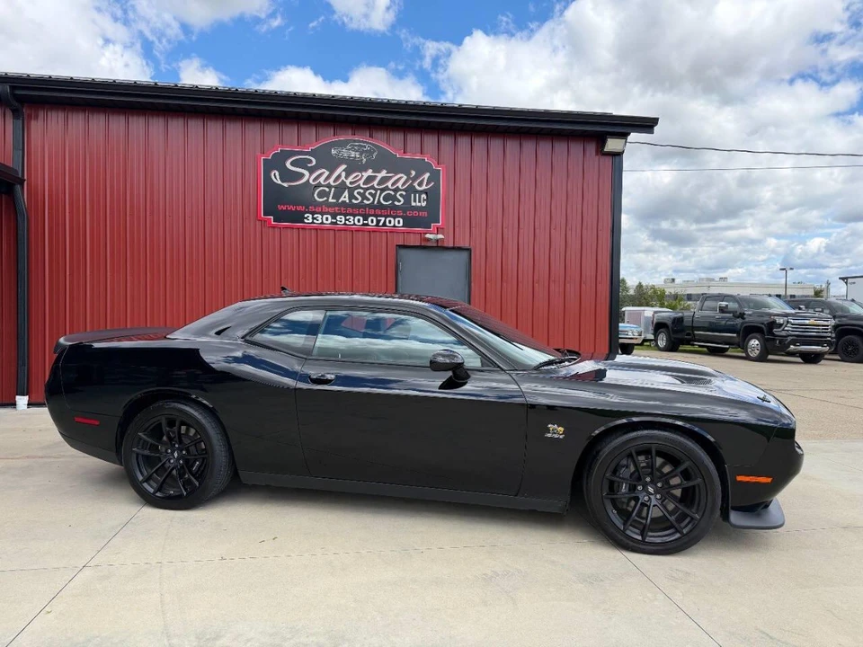 2023 Dodge Challenger 3rd Gen - Image 11 of 31
