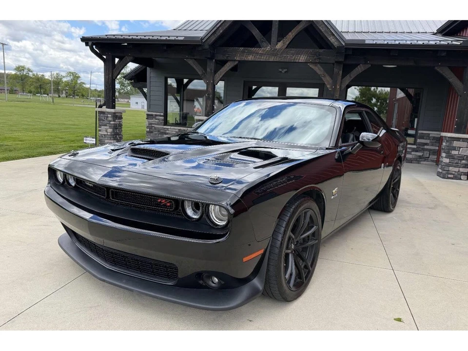 2023 Dodge Challenger 3rd Gen - Image 15 of 31