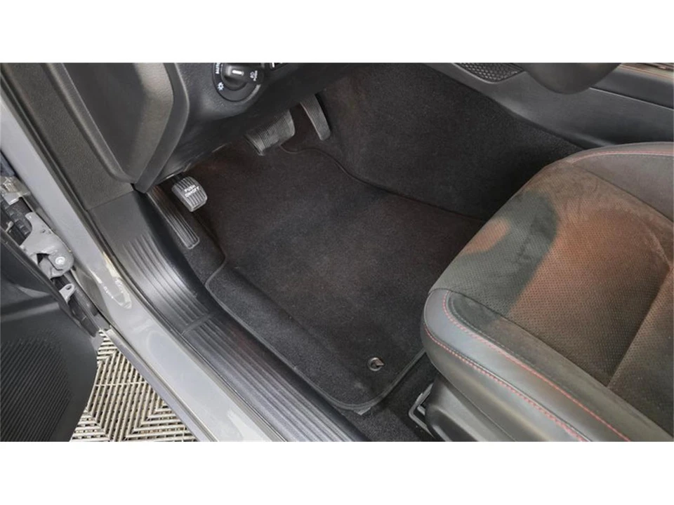 2023 Dodge Challenger 3rd Gen - Image 24 of 31