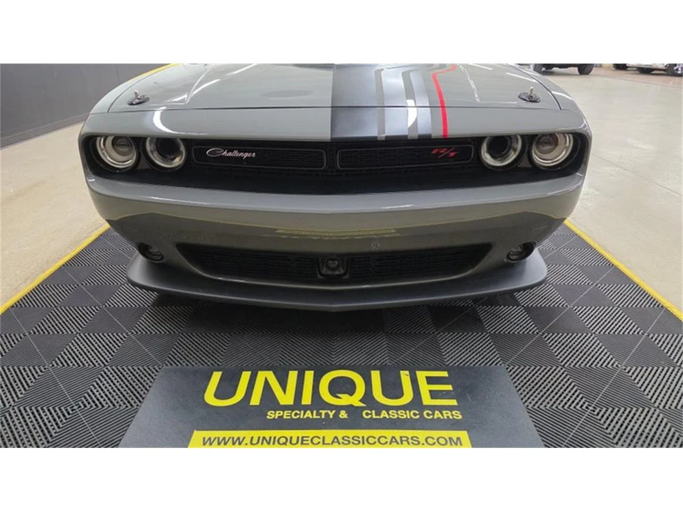 2023 Dodge Challenger 3rd Gen - Image 10 of 31