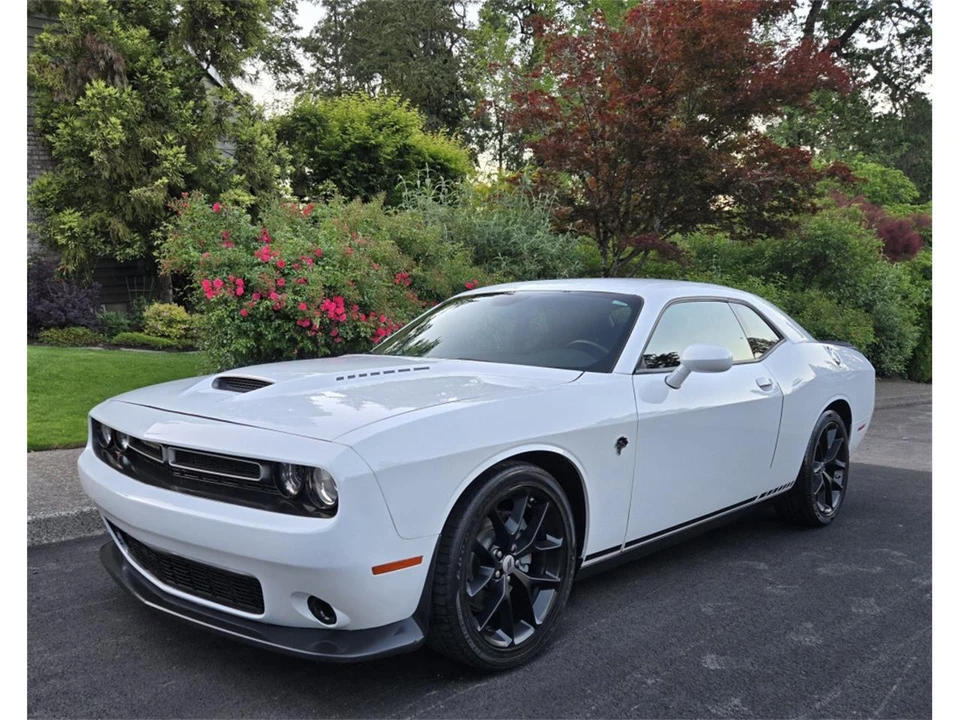 2023 Dodge Challenger 3rd Gen - Image 2 of 30
