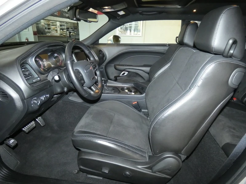 2023 Dodge Challenger 3rd Gen - Image 9 of 21