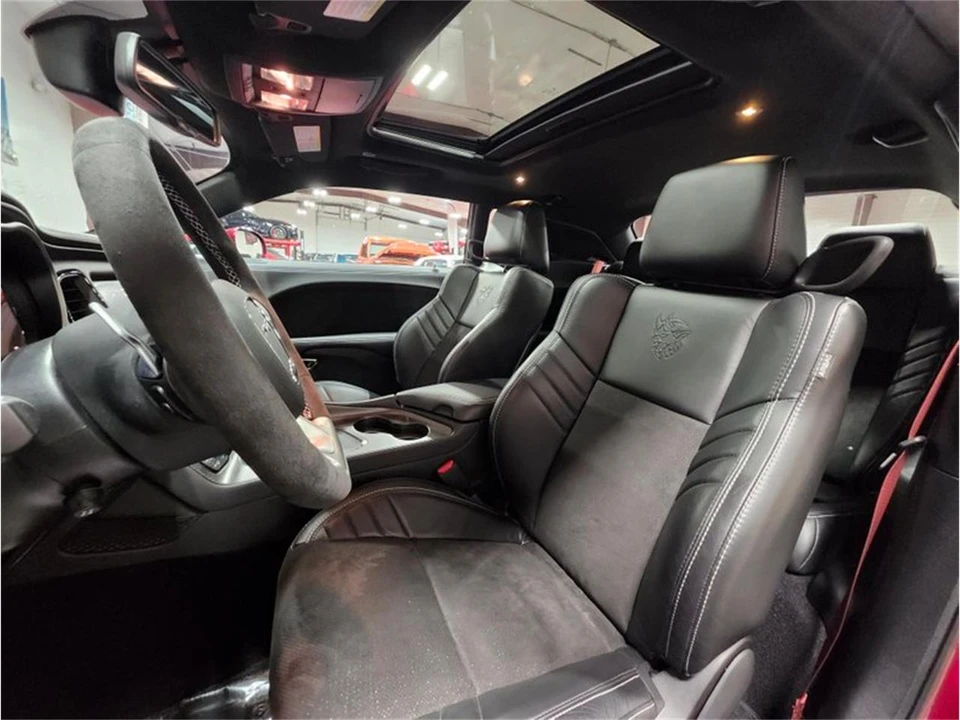 2023 Dodge Challenger 3rd Gen - Image 15 of 31