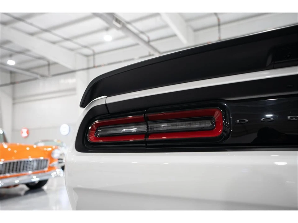 2023 Dodge Challenger 3rd Gen - Image 28 of 31
