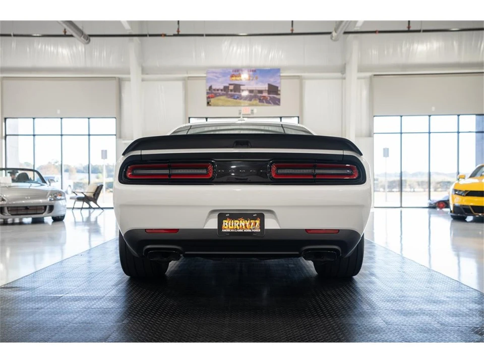 2023 Dodge Challenger 3rd Gen - Image 7 of 31