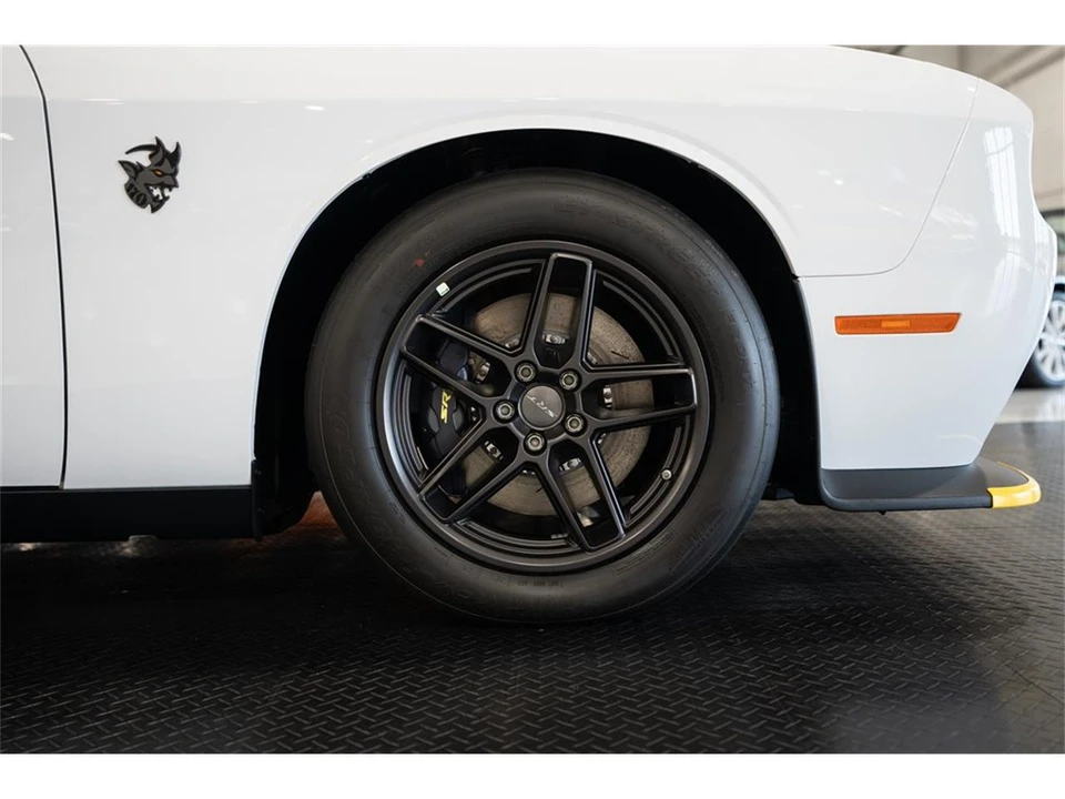 2023 Dodge Challenger 3rd Gen - Image 29 of 31