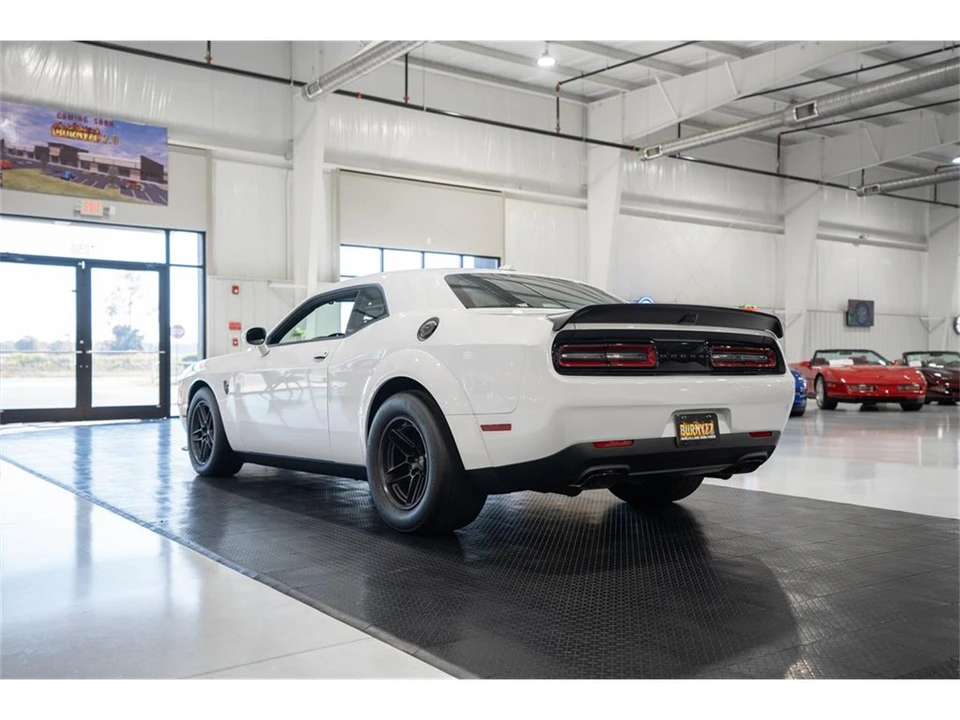 2023 Dodge Challenger 3rd Gen - Image 5 of 31