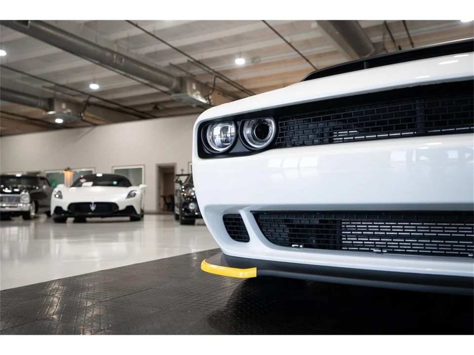 2023 Dodge Challenger 3rd Gen - Image 17 of 31