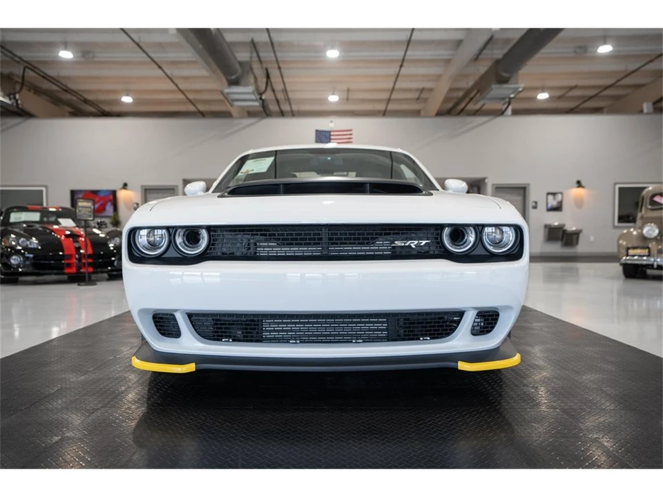 2023 Dodge Challenger 3rd Gen - Image 15 of 31
