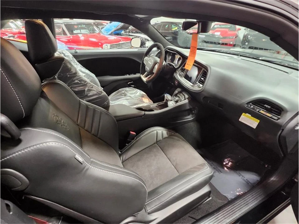 2023 Dodge Challenger 3rd Gen - Image 21 of 31