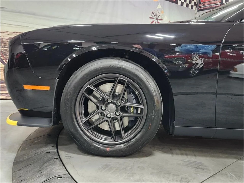 2023 Dodge Challenger 3rd Gen - Image 7 of 31