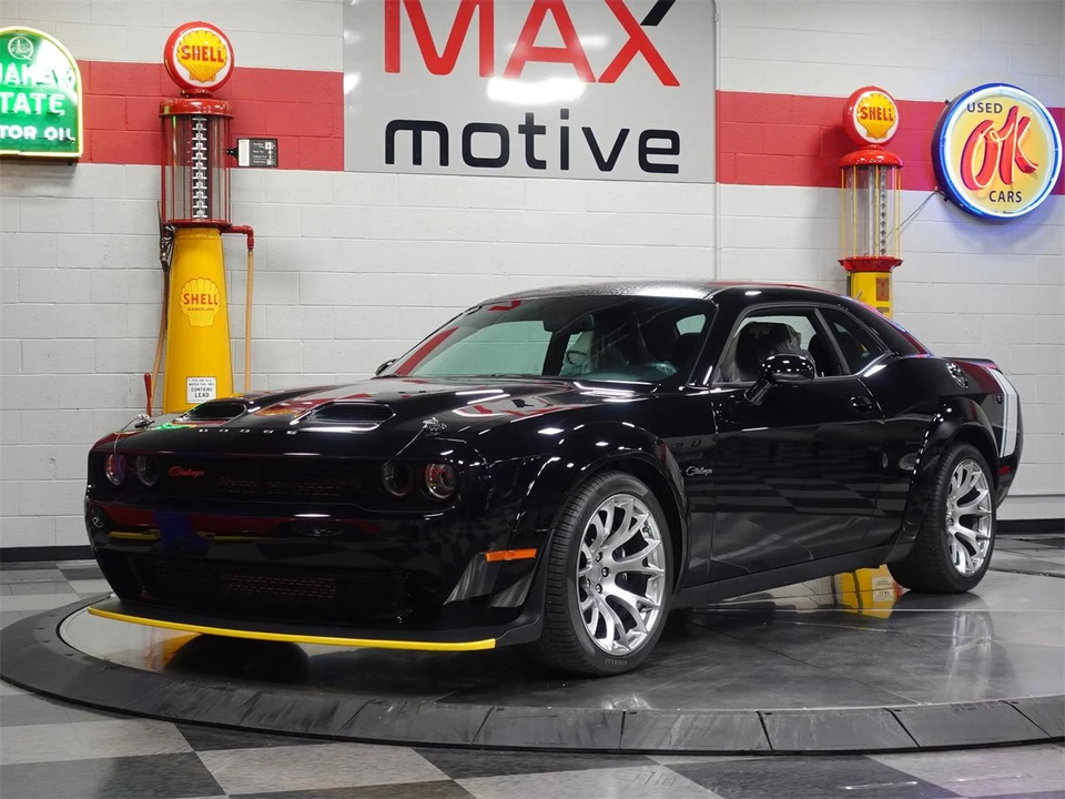 2023 Dodge Challenger 3rd Gen - Image 7 of 31
