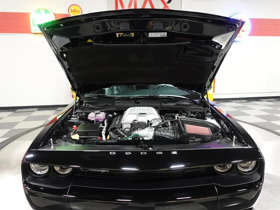 2023 Dodge Challenger 3rd Gen - Image 9 of 31
