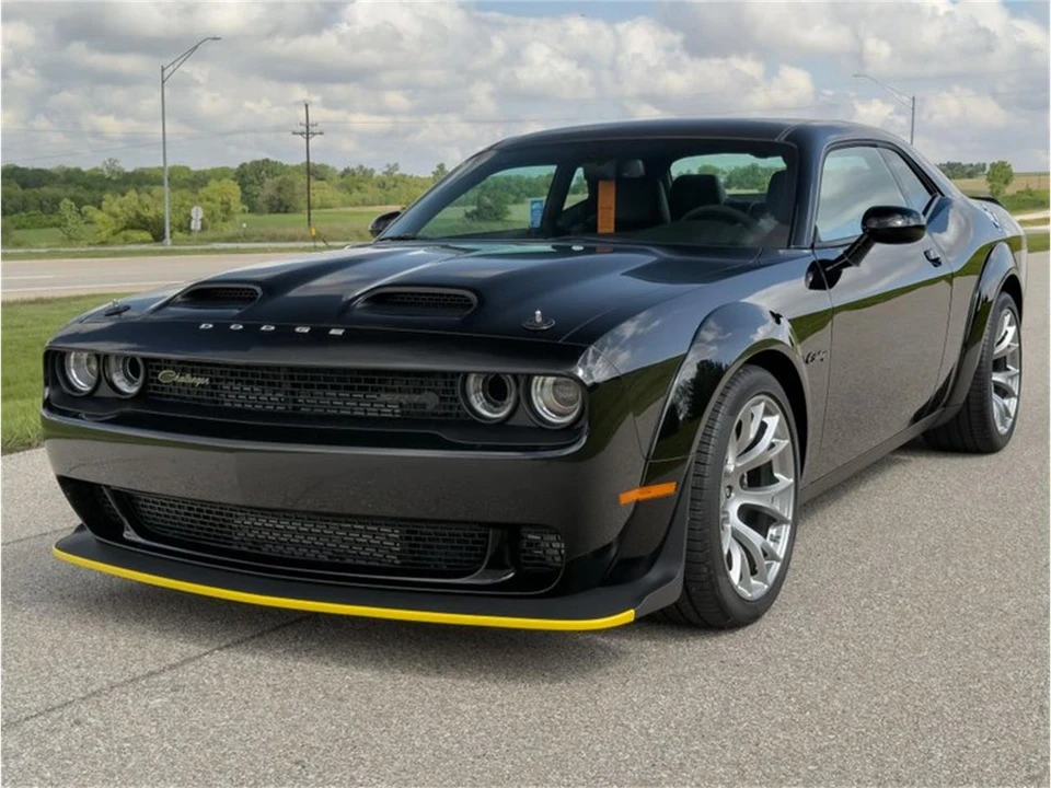2023 Dodge Challenger 3rd Gen - Image 16 of 31