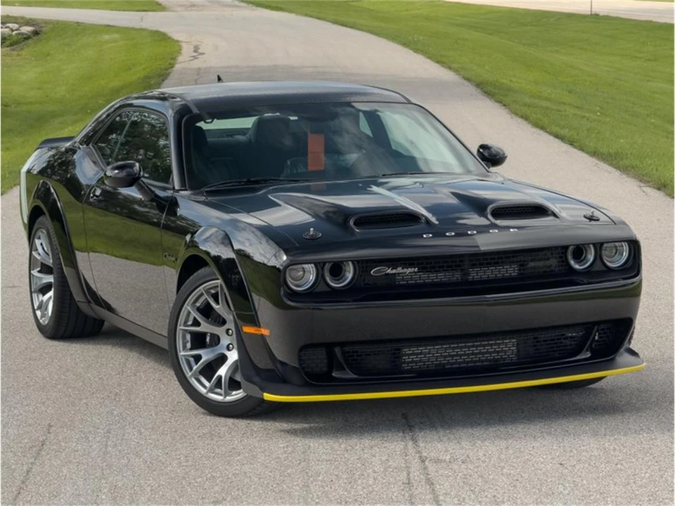 2023 Dodge Challenger 3rd Gen - Image 3 of 31