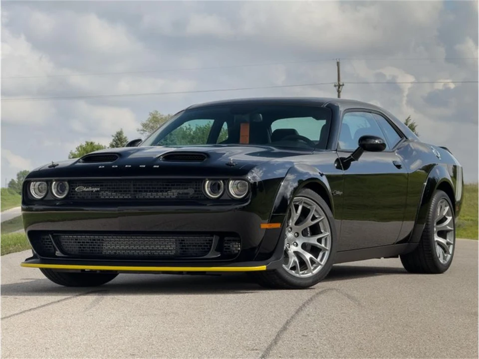 2023 Dodge Challenger 3rd Gen - Image 13 of 31