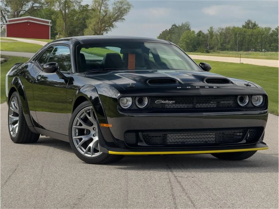 2023 Dodge Challenger 3rd Gen - Image 5 of 31