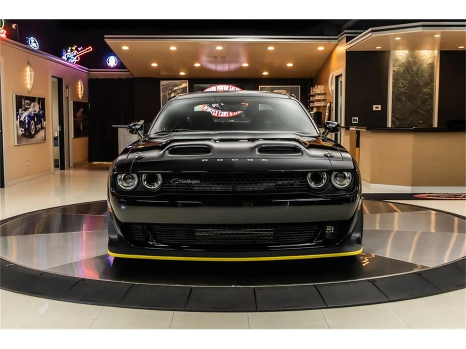 2023 Dodge Challenger 3rd Gen - Image 7 of 31