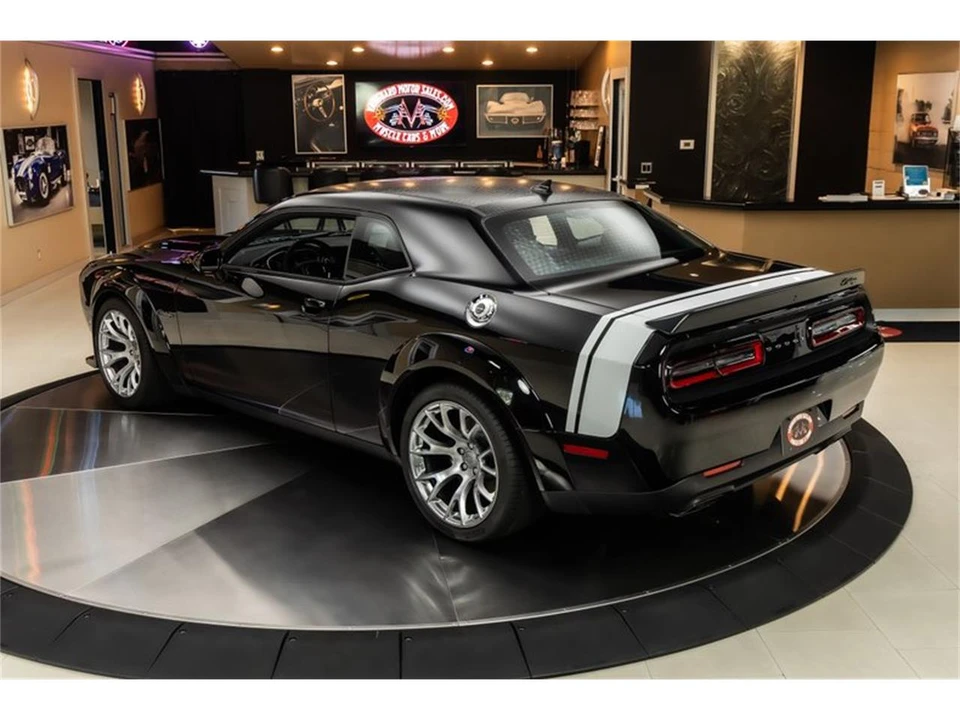 2023 Dodge Challenger 3rd Gen - Image 17 of 31