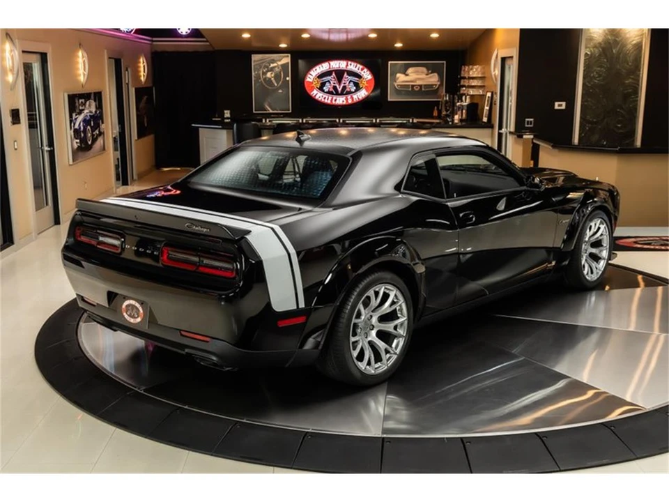 2023 Dodge Challenger 3rd Gen - Image 13 of 31