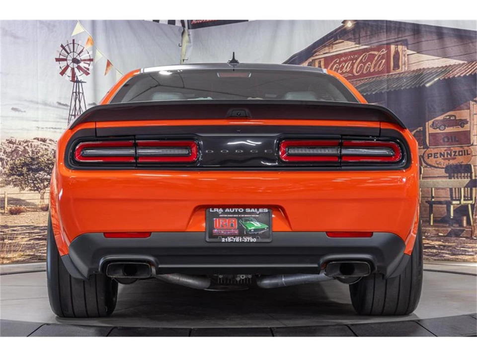 2023 Dodge Challenger 3rd Gen - Image 4 of 31