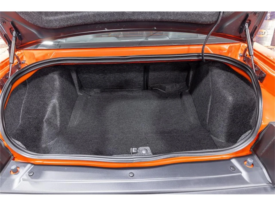 2023 Dodge Challenger 3rd Gen - Image 26 of 31