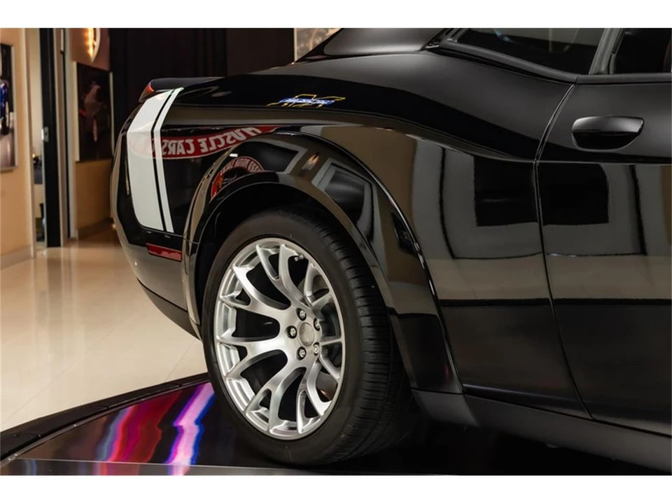 2023 Dodge Challenger 3rd Gen - Image 23 of 31