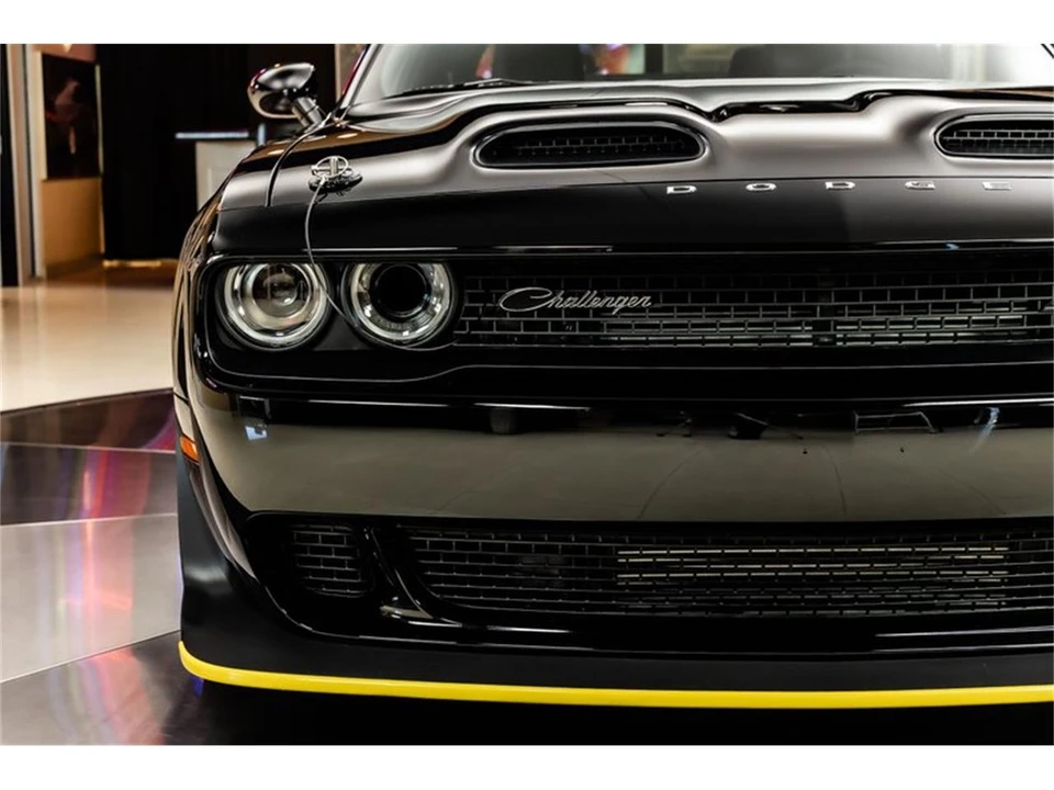 2023 Dodge Challenger 3rd Gen - Image 20 of 31