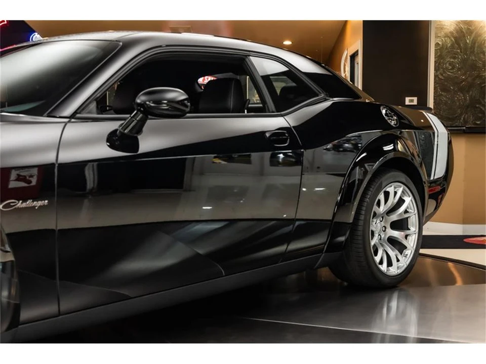 2023 Dodge Challenger 3rd Gen - Image 29 of 31