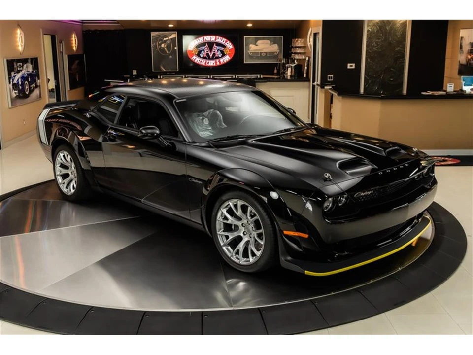 2023 Dodge Challenger 3rd Gen - Image 9 of 31