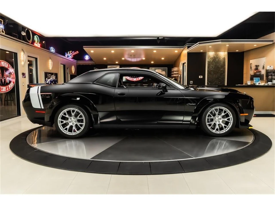 2023 Dodge Challenger 3rd Gen - Image 10 of 31
