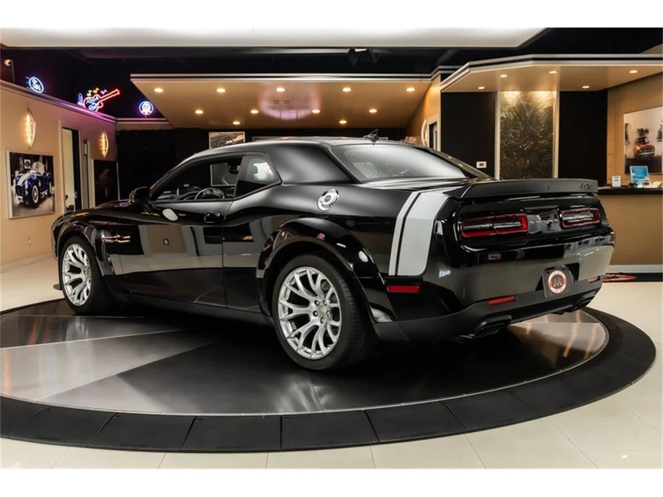 2023 Dodge Challenger 3rd Gen - Image 15 of 31