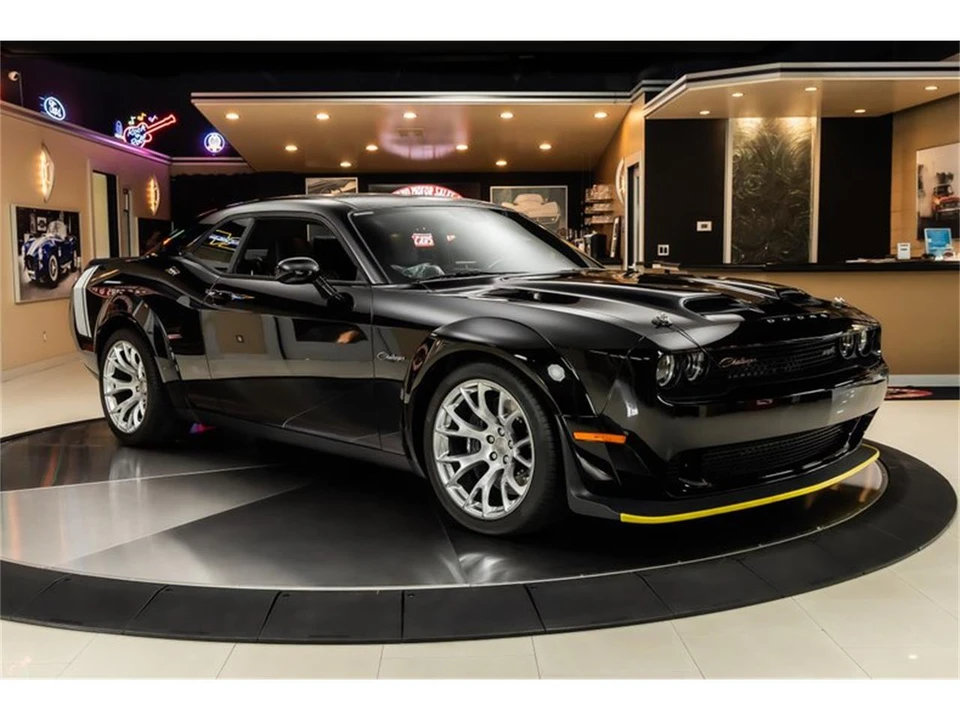 2023 Dodge Challenger 3rd Gen - Image 8 of 31