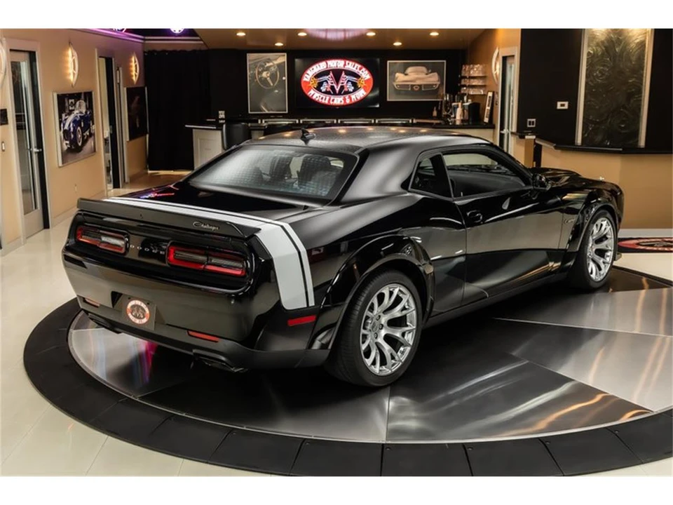 2023 Dodge Challenger 3rd Gen - Image 12 of 31