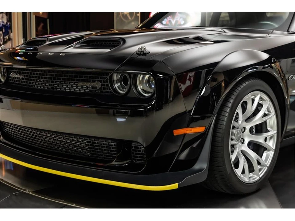 2023 Dodge Challenger 3rd Gen - Image 28 of 31