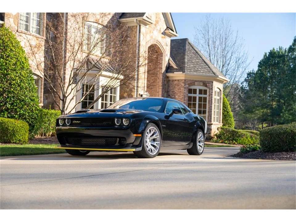 2023 Dodge Challenger 3rd Gen - Image 2 of 31