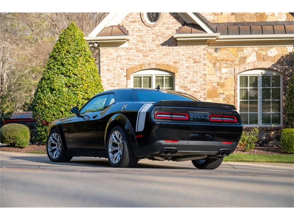 2023 Dodge Challenger 3rd Gen - Image 27 of 31