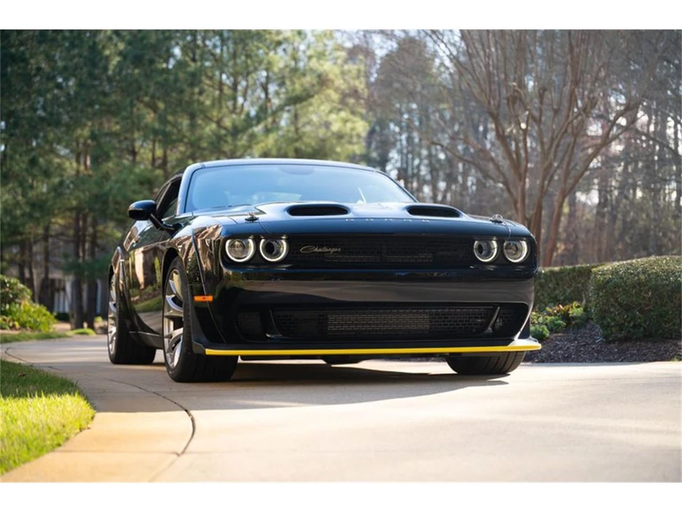 2023 Dodge Challenger 3rd Gen - Image 9 of 31