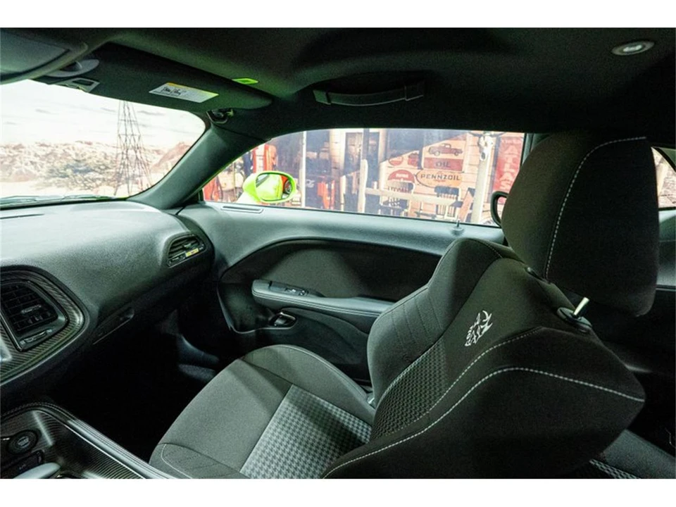 2023 Dodge Challenger 3rd Gen - Image 28 of 31