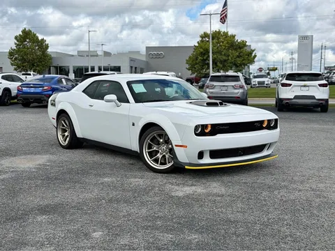 2023 Dodge Challenger 392 Hemi Scat Pack Shaker Coupe 2D
