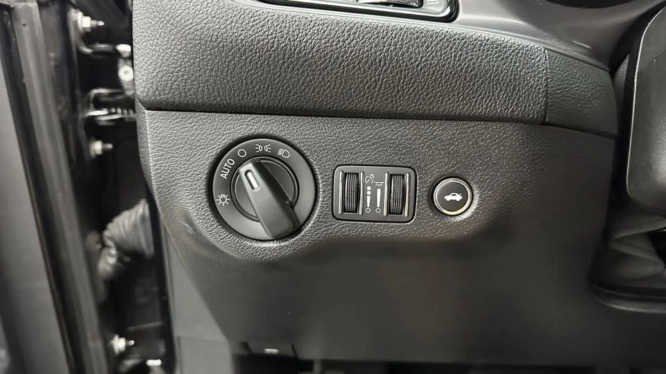 2023 Dodge Challenger 3rd Gen - Image 19 of 20