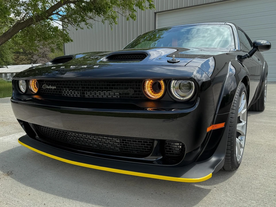 2023 Dodge Challenger SRT Hellcat 3rd Gen - Image 3 of 31