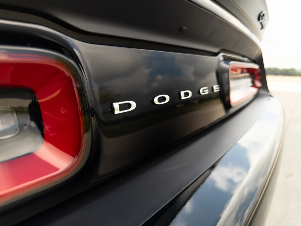 2023 Dodge Challenger SRT Hellcat 3rd Gen - Image 9 of 31