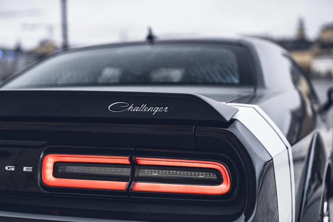 2023 Dodge Challenger 3rd Gen - Image 25 of 31