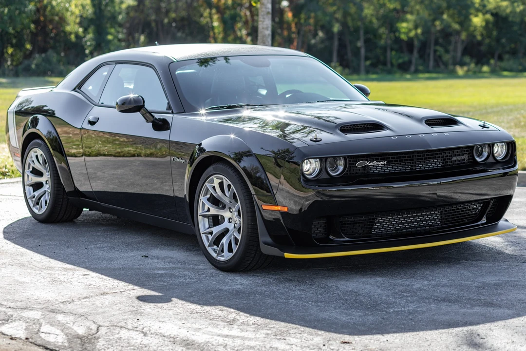 2023 Dodge Challenger SRT Hellcat 3rd Gen - Image 3 of 31