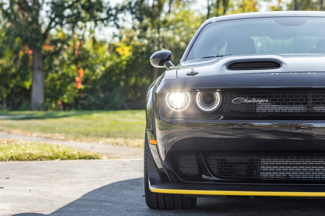 2023 Dodge Challenger SRT Hellcat 3rd Gen - Image 15 of 31