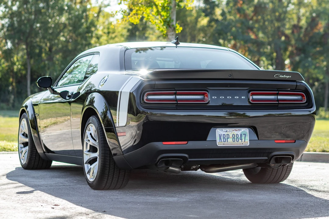 2023 Dodge Challenger SRT Hellcat 3rd Gen - Image 7 of 31