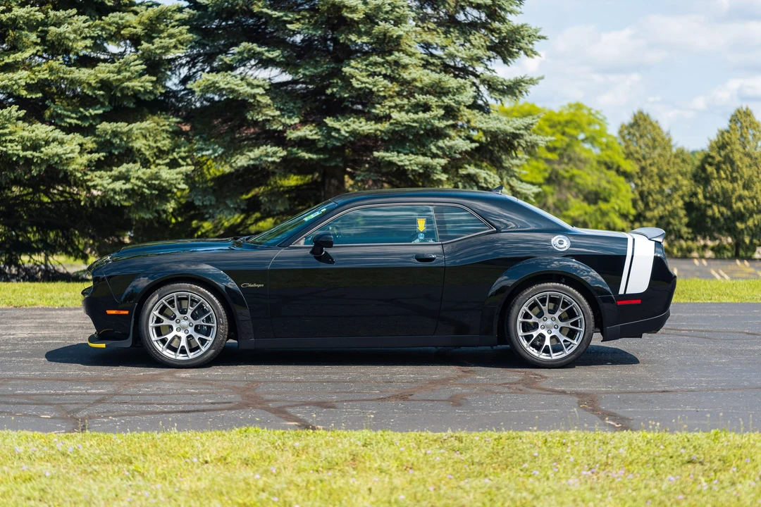 2023 Dodge Challenger SRT Hellcat 3rd Gen - Image 13 of 31